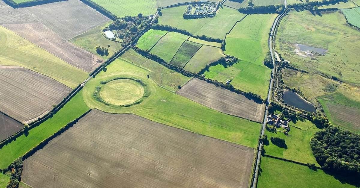 thornborough-henges-looking-west